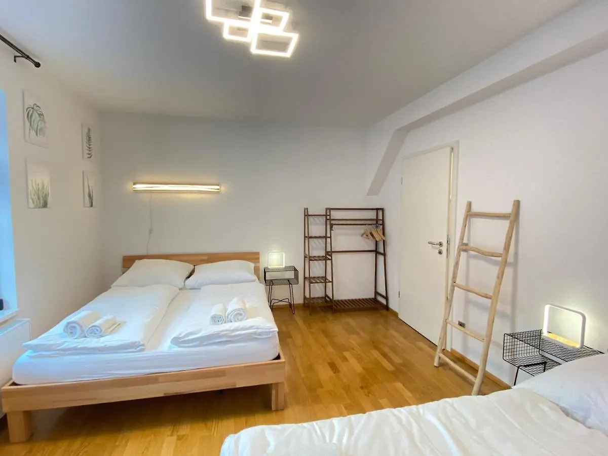 Apartamento Luxomes: Tropical Style - Old Town - Central Ingolstadt